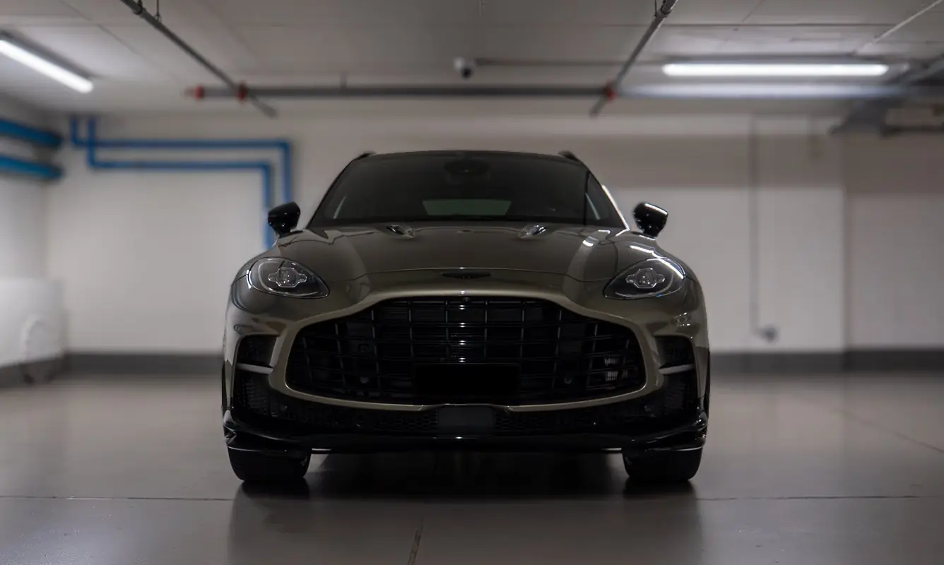 Aston Martin DBX 707 - foto 1