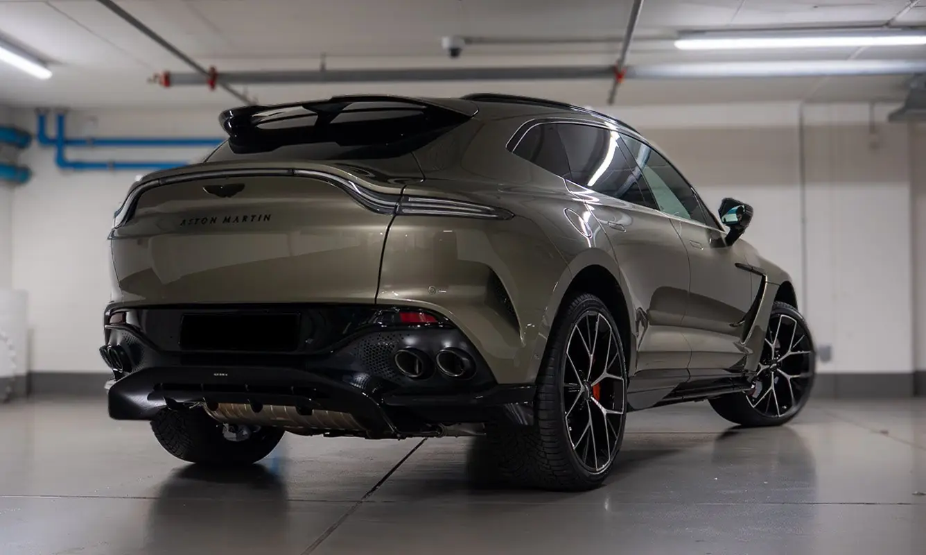 Aston Martin DBX 707 - foto 5