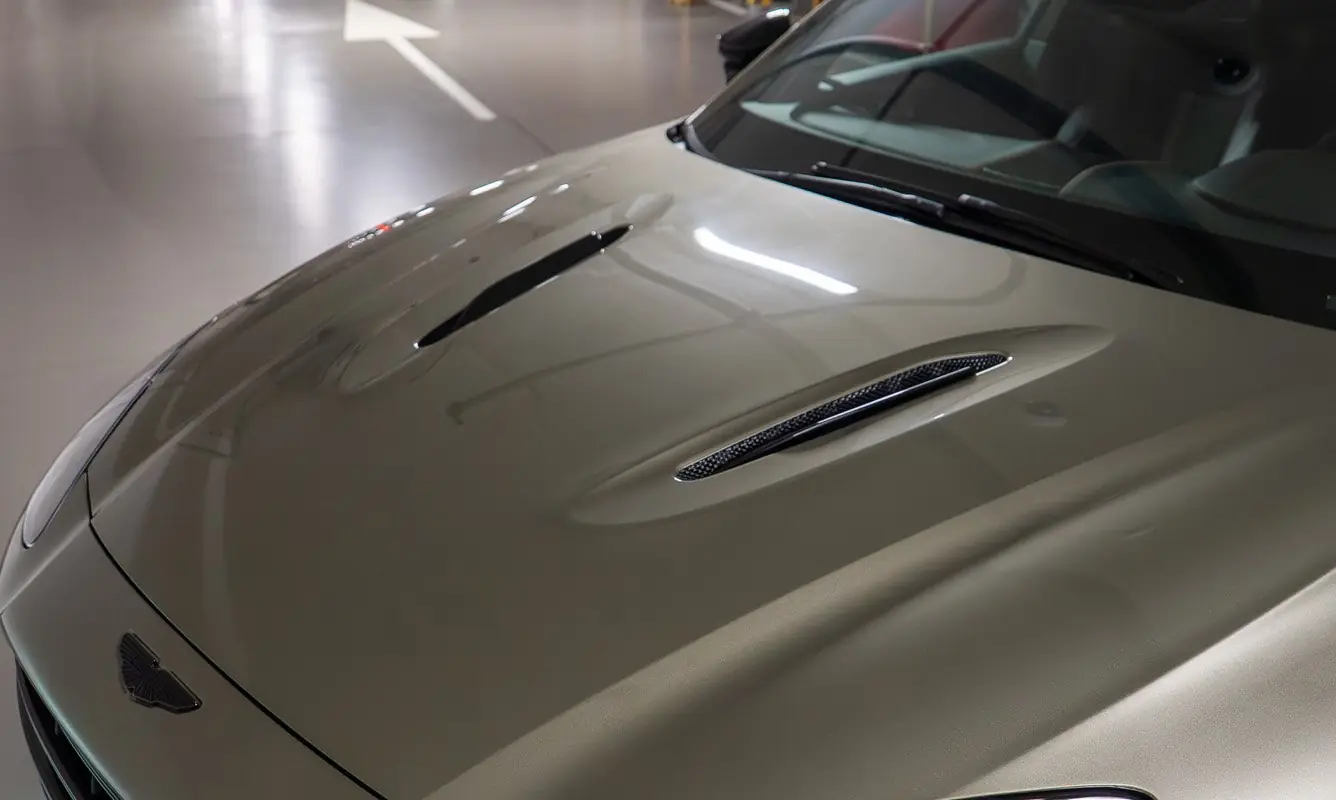 Aston Martin DBX 707 - foto 9