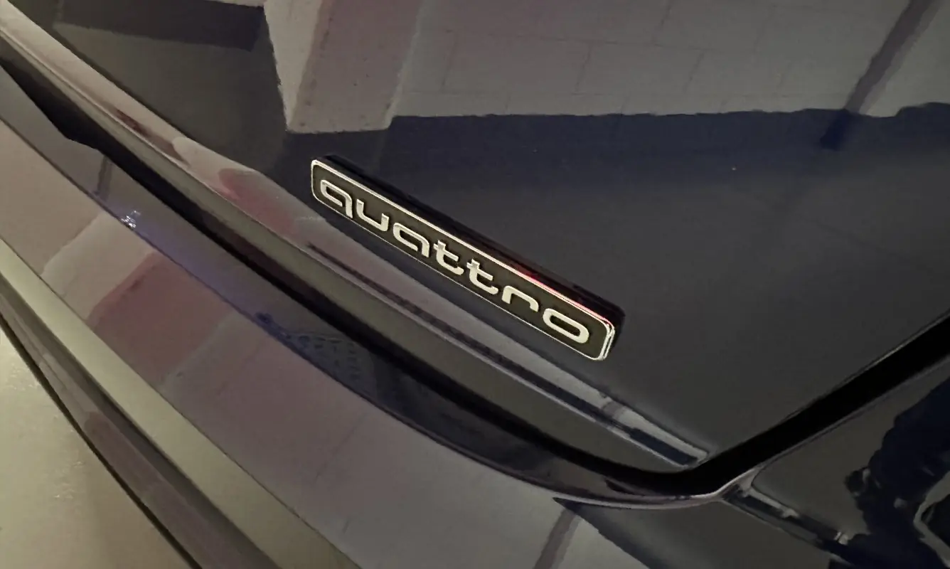 Audi Q8 55 TFSIe Sport - foto 9