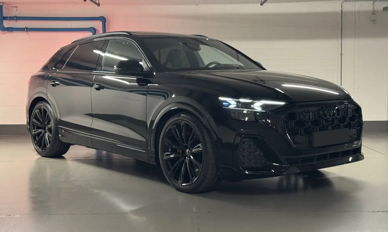 Audi Q8 MHEV 50 TDI a noleggio a Milano