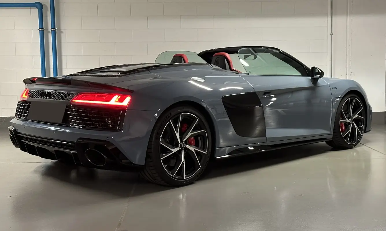 Audi R8 Spyder - foto 5
