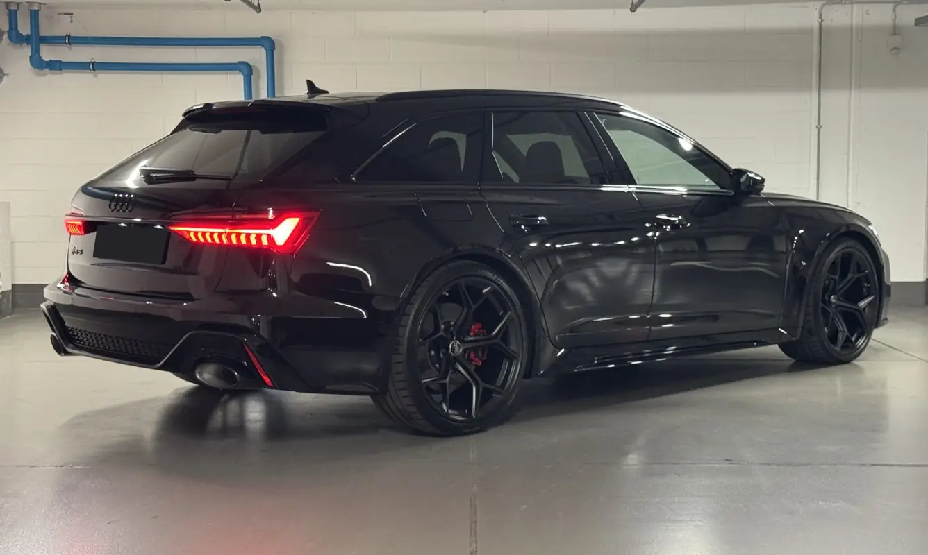 Audi RS6 Avant Performance - foto 4