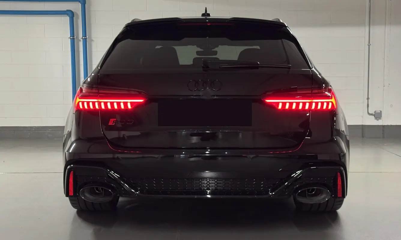 Audi RS6 Avant Performance - foto 5