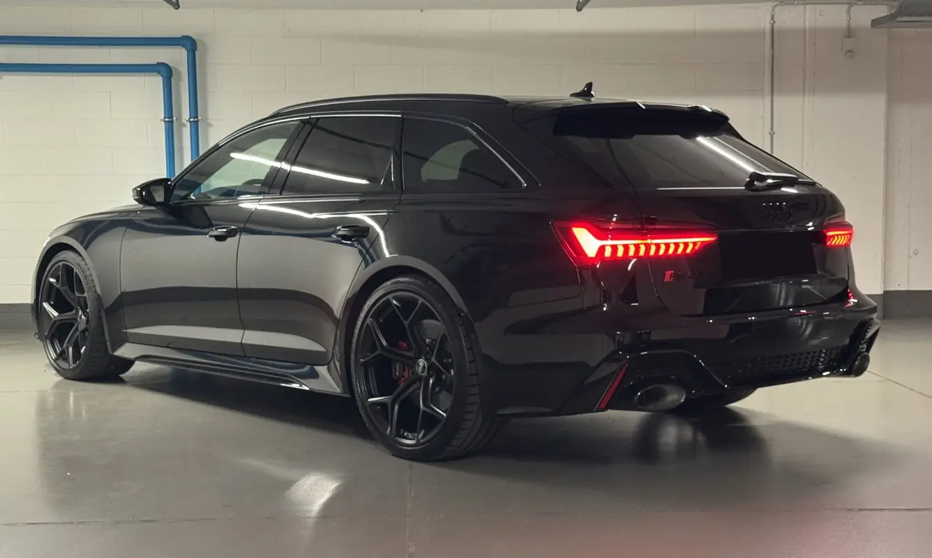 Audi RS6 Avant Performance - foto 6