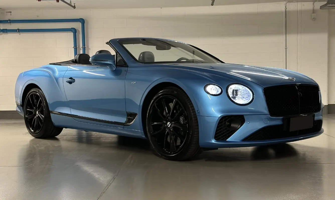 Bentley Continental GTC a noleggio a Milano