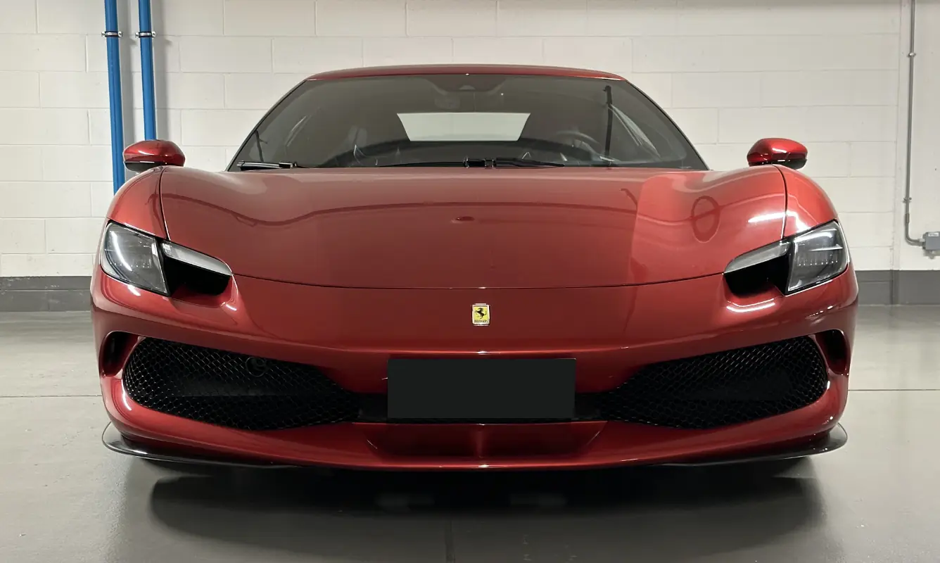 Ferrari 296 GTB - foto 1