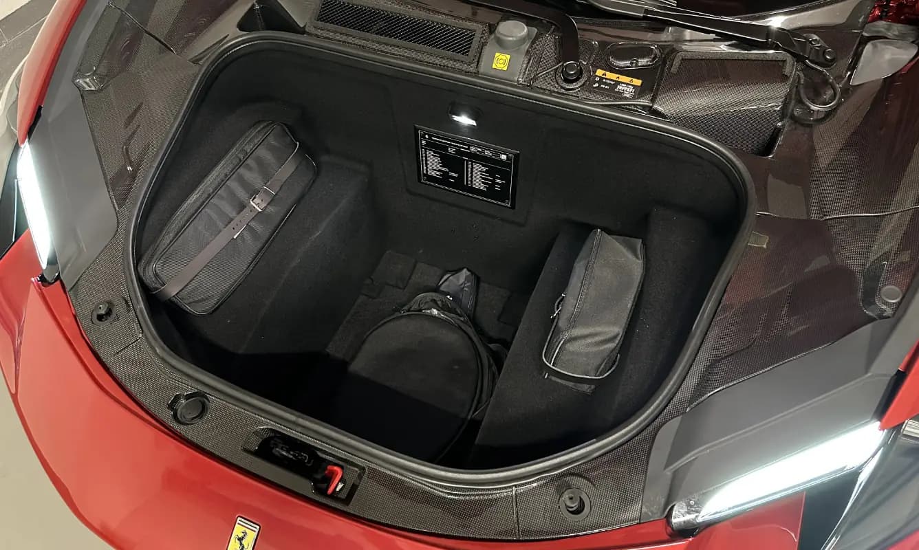 Ferrari 296 GTB - foto 9