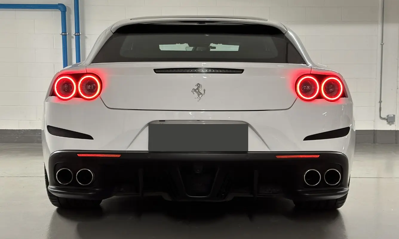 Ferrari GTC4 Lusso T - foto 5