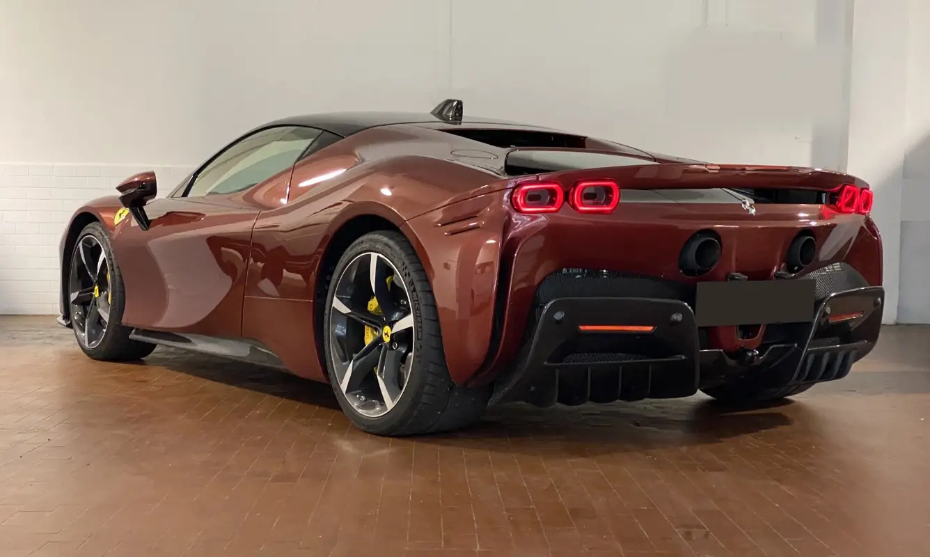Ferrari SF90 Stradale - foto 5