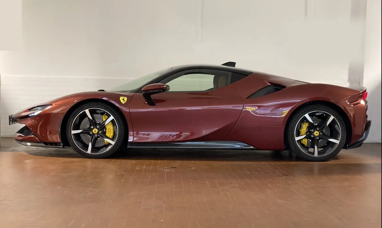 Ferrari SF90 Stradale - foto 6