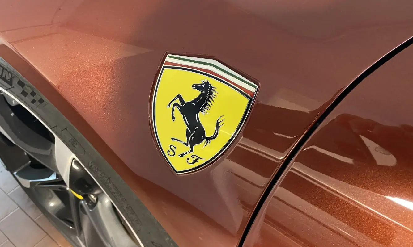 Ferrari SF90 Stradale - foto 9