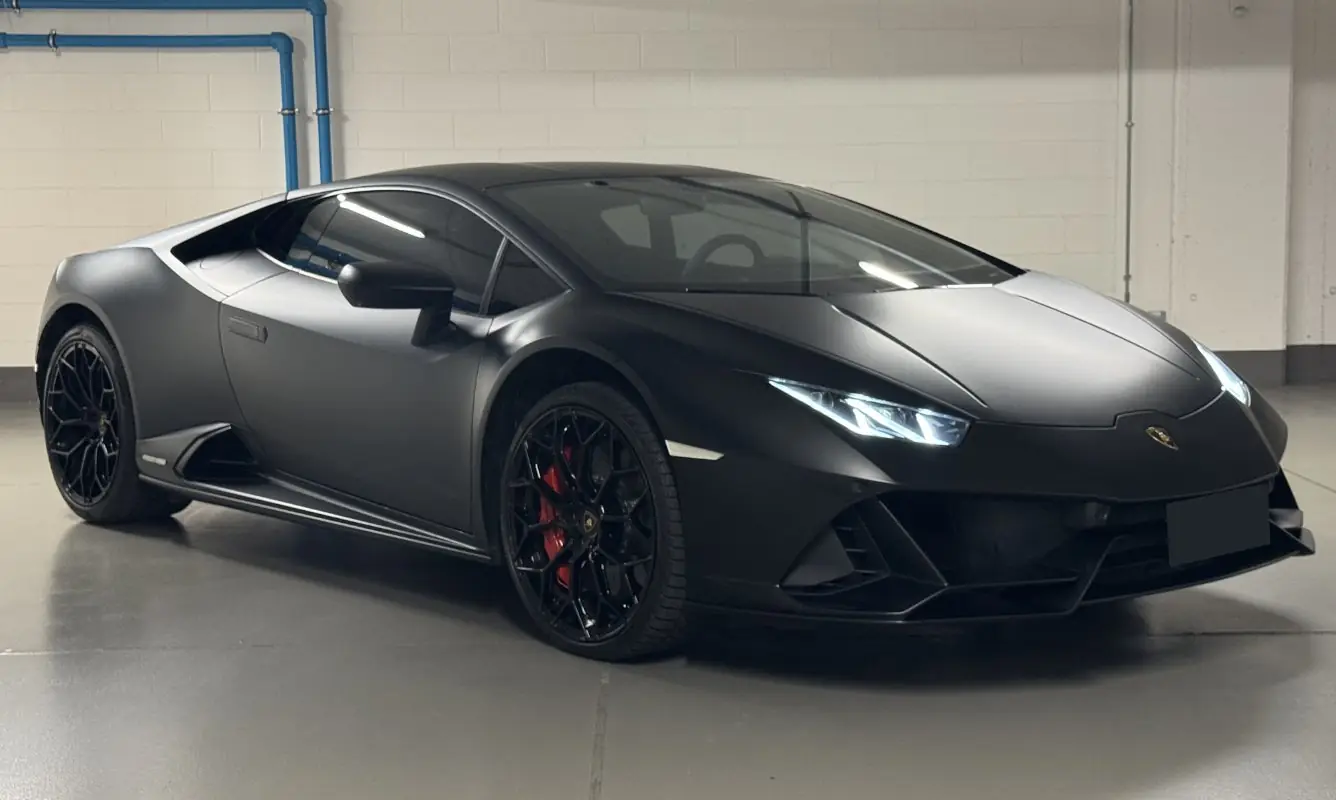 Lamborghini Huracan Evo Coupé a noleggio a Milano