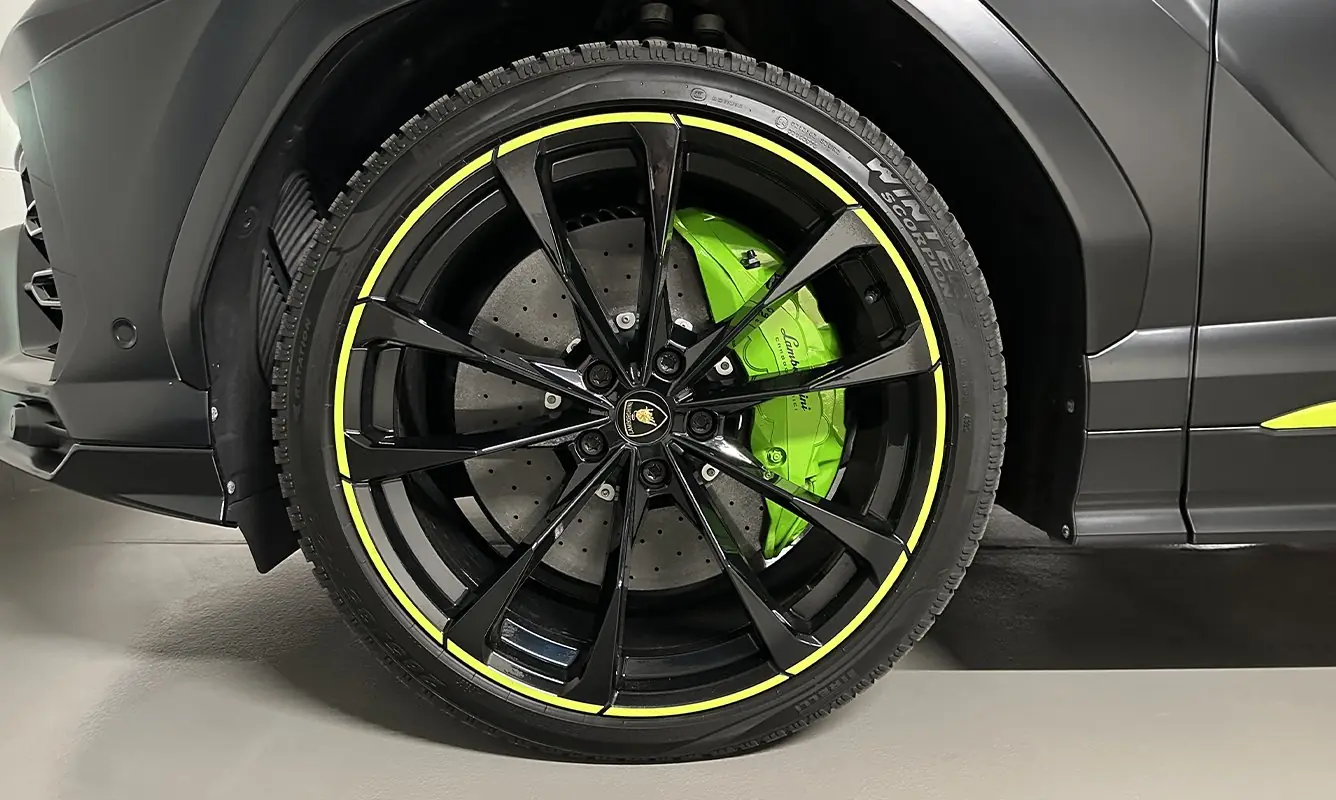 Lamborghini Urus - foto 8