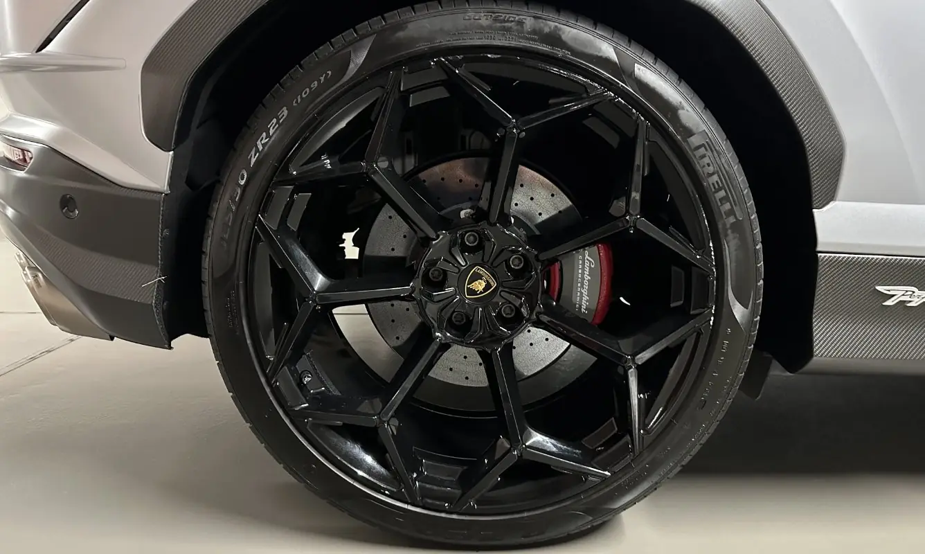 Lamborghini Urus Performante - foto 9