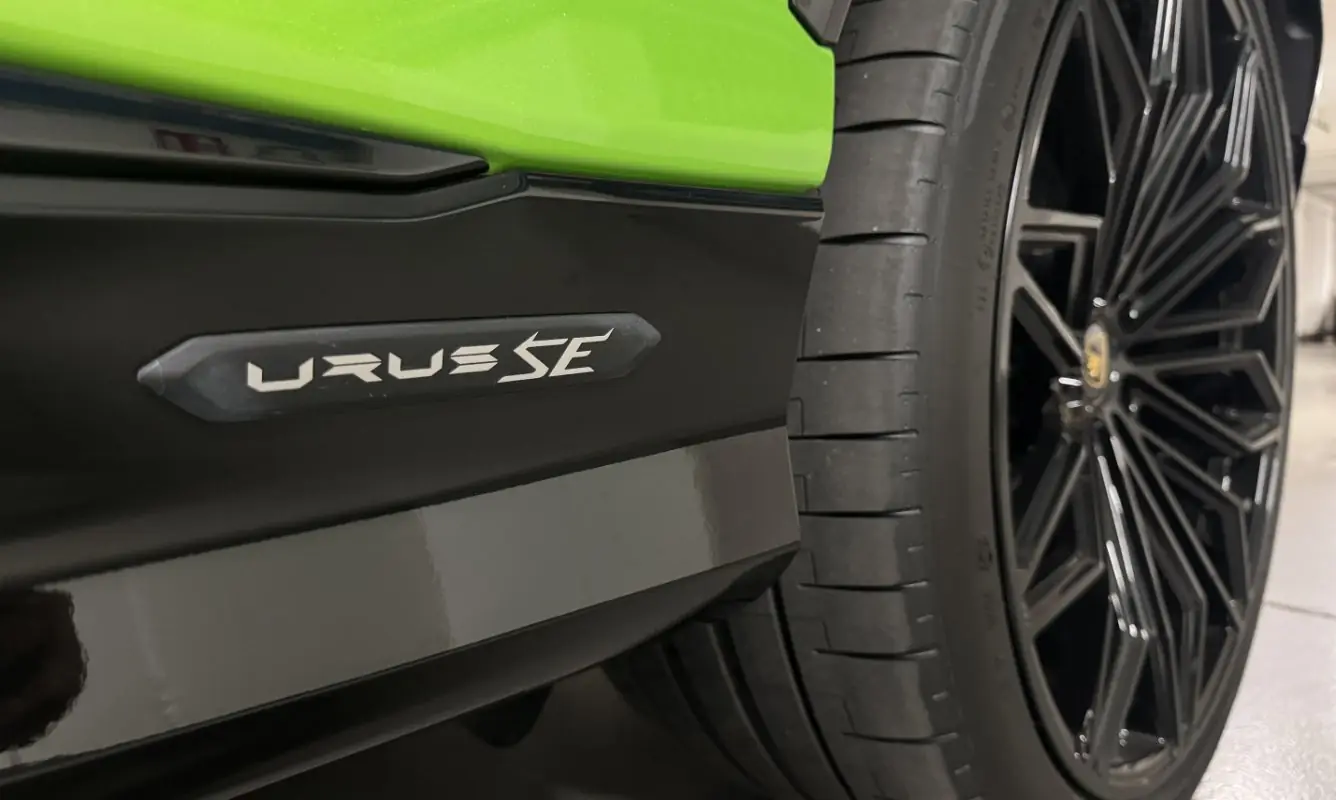 Lamborghini Urus SE - foto 9