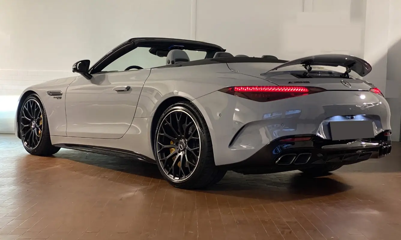 Mercedes SL63 AMG Roadster - foto 5