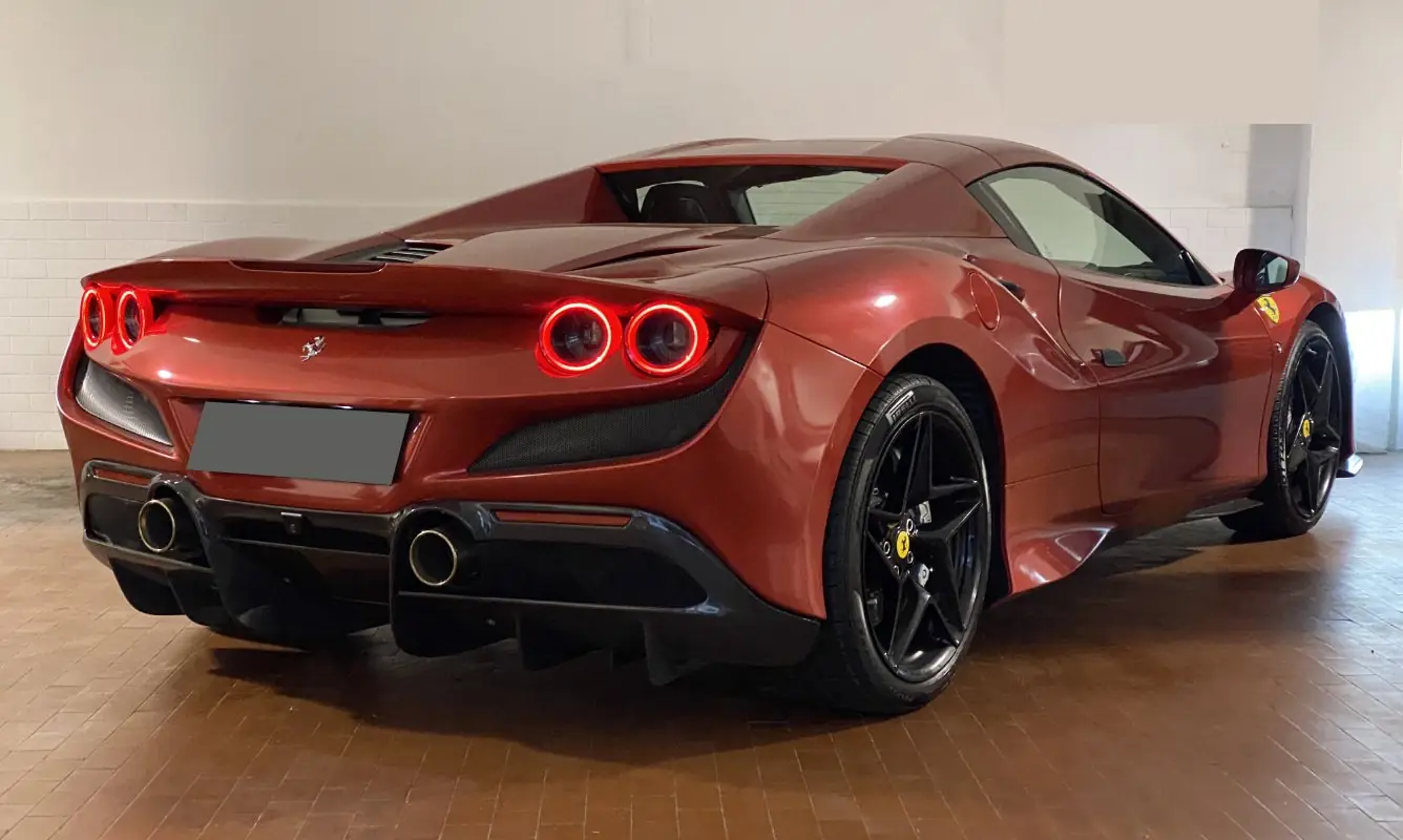 Ferrari F8 Spider - foto 3