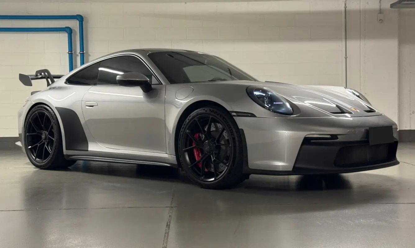 Porsche 911 992 GT3 a noleggio a Milano