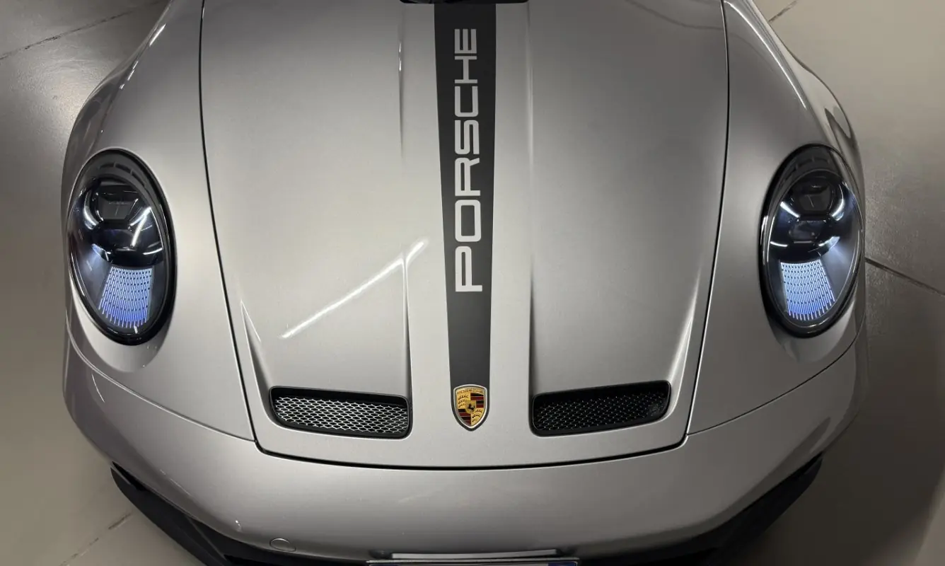 Porsche 911 992 GT3 - foto 8