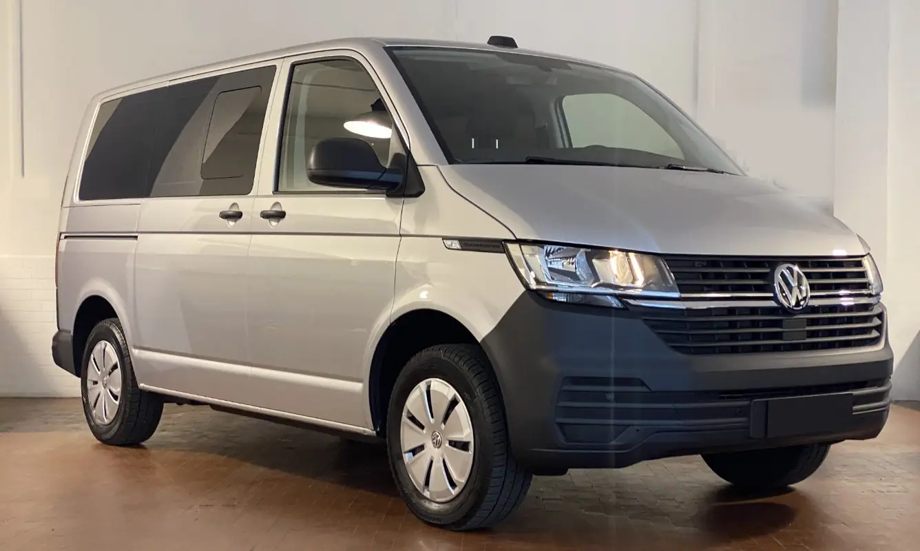 Volkswagen Transporter a noleggio a Milano